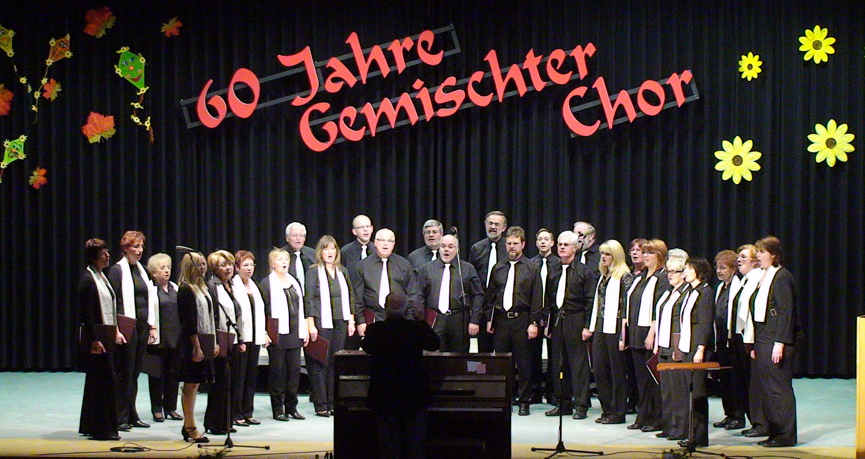 Gemischter Chor Niedermittlau anlsslich des 60 jhrigen Vereinsjubilums
